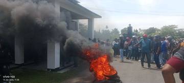 Aliansi Non ASN Kaimana Demo Pertanyakan Nasib P3KPW