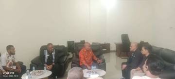 BPK Papua Barat Serahkan LHP ke DPRK Kaimana