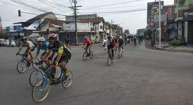 Komunitas Sepeda Mini Jawa Timur Gelar Latber