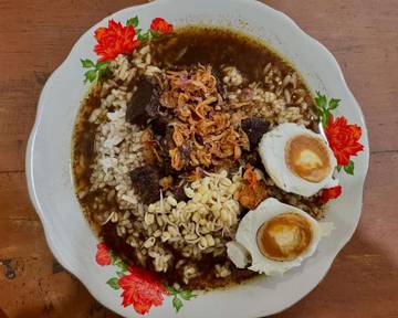 Membuka Bulan Kedua dengan Menu Rawon dan Filosofinya