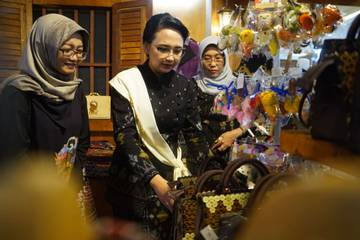 Pengrajin Kabupaten Kediri Pamerkan Karya di Inacraft 2025