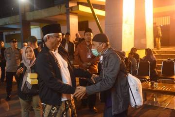 Suasana Haru Mewarnai Kepulangan Jamaah Haji Kota Kediri