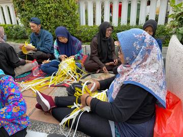Pelatihan Tas Tali Strep Dorong Daur Ulang Plastik