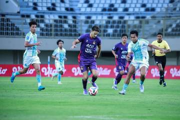 Ong Kim Swee Ajak Persikmania Penuhi Stadion Brawijaya