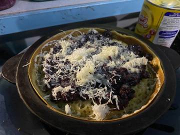 Hitam Manis dalam Sepotong Terang Bulan