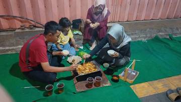 Kuliner Malam 'Barbeque Kaki Lima' Menjamur di Kediri