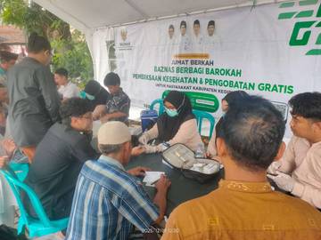 Ratusan Warga Serbu CKG yang digelar BAZNAS Kediri