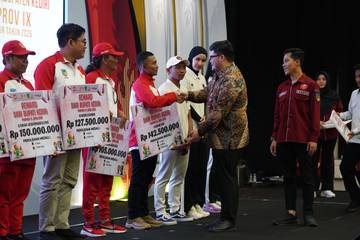 ​Bupati Kediri Beri Reward Atlet Rp2,4 Miliar