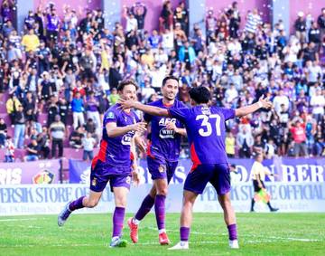 Ezra Walian, Kapten Persik Kantongi Predikat POTM Keenam