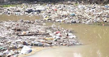 Ecoton Sebut Sungai di Jombang Tercemar Mikroplastik