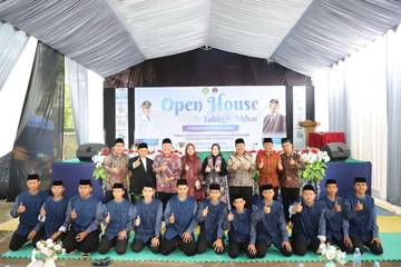Bupati Warsubi Tegaskan Pesantren Sebagai Pilar Peradaban