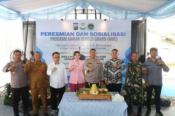 Kapolres Kediri Resmikan Dapur SPPG Plosoklaten