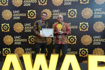 ​Pemkab Kediri Raih Penghargaan UHC Kesehatan Nasional