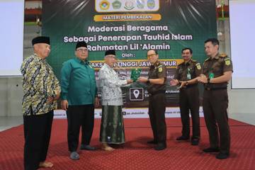 ​Tangkal Radikalisme, Kejati Jatim Edukasi Ribuan Juru Dakwah