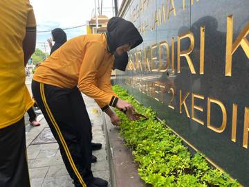Polres Kediri Kota Gelar Gerakan ASRI Bersih