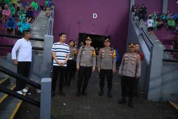 ​Ratusan Personel Kawal Ketat Laga Persik Kediri Vs Dewa United