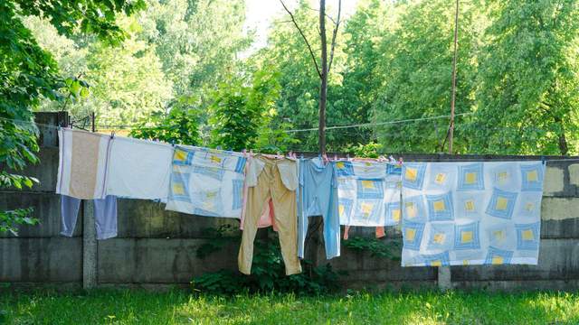 Tips Mengeringkan Pakaian Saat Musim Hujan