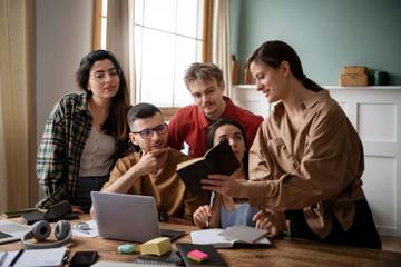 Gen Z dan Dunia Kerja, Tantangan dan Peluang di Era Digital