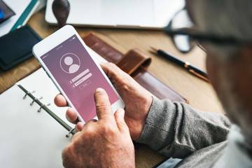 Banyak Pengguna Handphone Jadi Korban Phishing