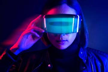 Apa Itu Virtual Reality, Penjelasan Dasar dan Cara Kerjanya