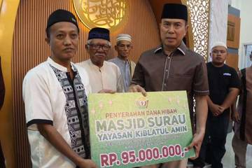 Gubernur Sultra Buka Puasa dan Tarawih bersama Pemda Kolaka 