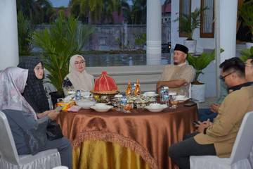 Wakil Wali Kota Kendari Gelar Buka Puasa Bersama 