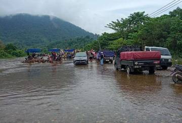 Update Jalur Mudik di Sultra: Banjir Hambat Akses Kendari-Sulteng