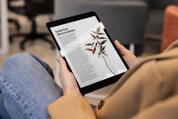 Tablet terbarukan, Hadir Dengan Teknologi Layar Tandem OLED
