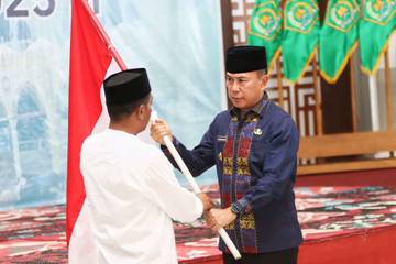 Jamah Calon Haji Asal Sultra Resmi di Lepas