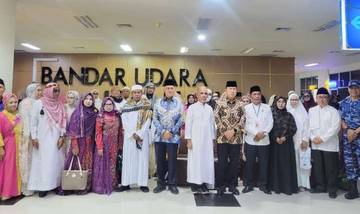 Rombongan Haji Sultra Telah Tiba, Gubernur Apresiasi Petugas 