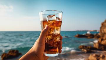 Mitos atau Fakta: Apakah Soda Benar-Benar Merusak Tulang?