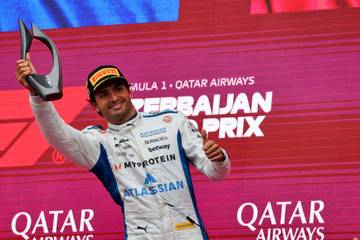 Williams Bangkit, Sainz Nikmati Podium Magis di Azerbaijan