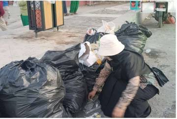 Satgas Ekoteologi Kemenag Sultra Kumpulkan Sampah Venue STQH