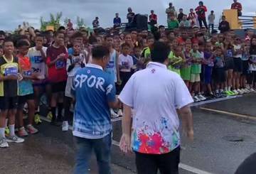 Pelajar Buton Ikuti Kejurda Run Bupati Cup 2025