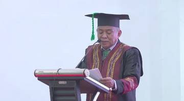 Abdul Kadir dikukuhkan sebagai Guru Besar IAIN Kendari