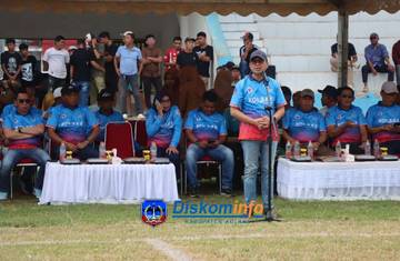 Bupati Buka Turnamen Bupati Cup Kolaka 2025
