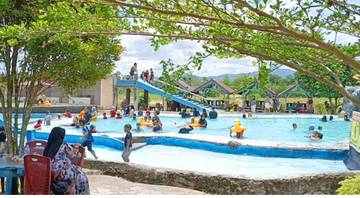 Keindahan Alam Permandian Iwoi Wanggu Konda