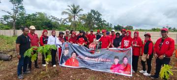 PDI Perjuangan Wakatobi Aksi Tanam Pohon