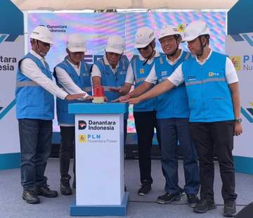 Hugua Resmikan PLTG Kolaka Guna Percepat Hilirisasi Industri