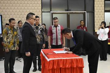Kakanwil Kemenkum Sultra Lantik Pejabat Baru