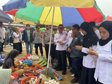 Plt. Bupati Koltim Sidak Pasar Ladongi