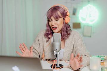 Bagaimana Menjadi Seorang Voice Over yang Hebat