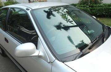 Faktor Penyebab Kaca Mobil Cepat Tipis dan Retak