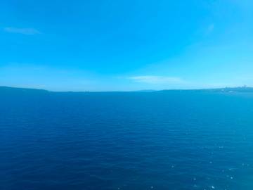 Warna Biru Laut, Bukan Sekadar Pantulan Langit