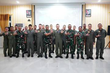 Pesawat C-130 H/Royal Thai Air Force Transit di Lanud El Tari