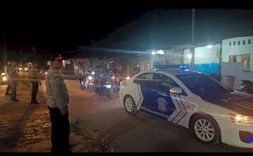 Sinergi Polisi dan Masyarakat Warnai Pawai Malam Takbiran