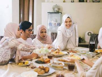 Tips Jaga Keseimbangan Makan Saat Lebaran 