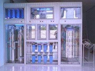 Berbisnis Air Isi Ulang bagi Pemula: Peluang, Modal, dan Tips Sukses