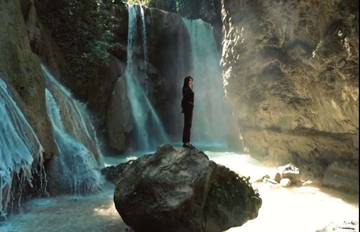 Jelajahi Keindahan Alam: Tips Jitu Liburan Seru ke Air Terjun