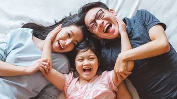 Humor: Kunci Mengasuh Anak dengan Bahagia